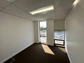 2280 Grand Ave, Baldwin, NY for lease Interior Photo- Image 2 of 10