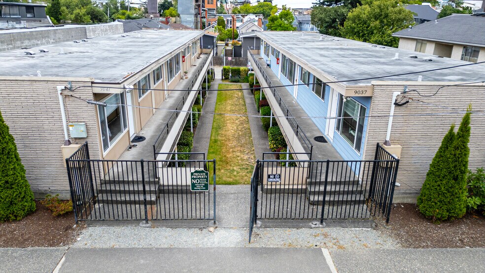 9037 16th Ave SW, Seattle, WA for sale - Building Photo - Image 2 of 21