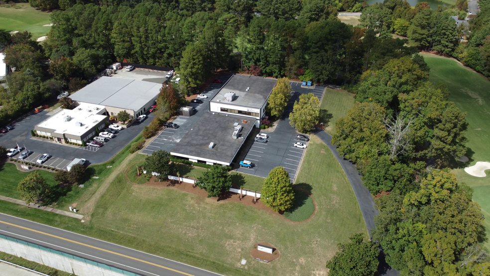 3000 Croasdaile Dr, Durham, NC for lease - Aerial - Image 3 of 6