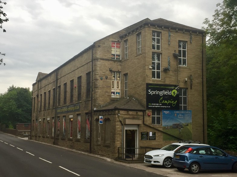 Burnley Rd, Luddenden Foot, WYK HX2 6AR