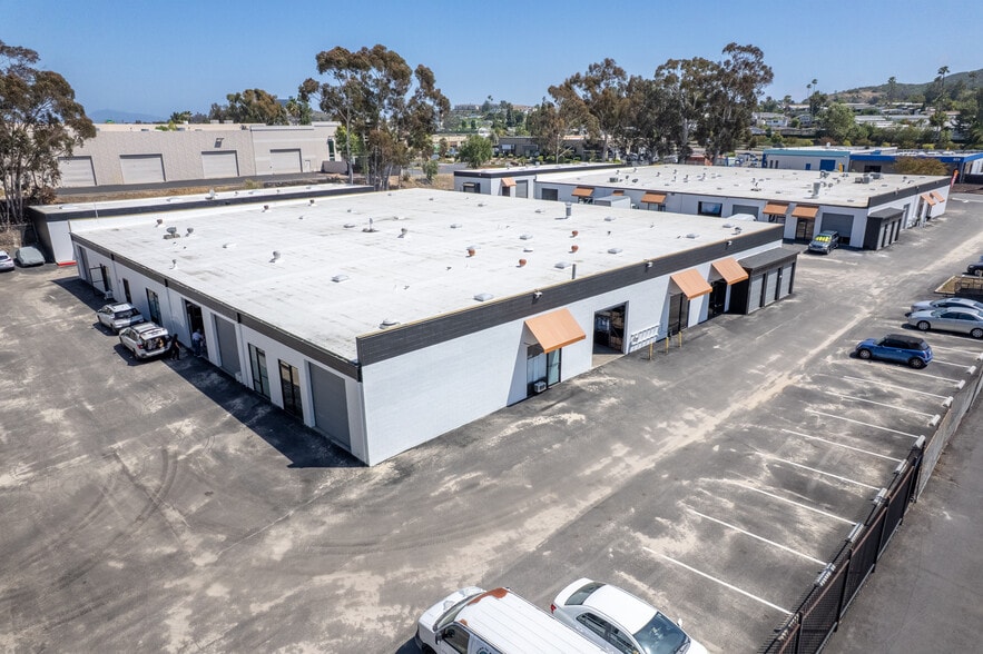 960 E Rancheros Dr, San Marcos, CA for lease - Building Photo - Image 3 of 8