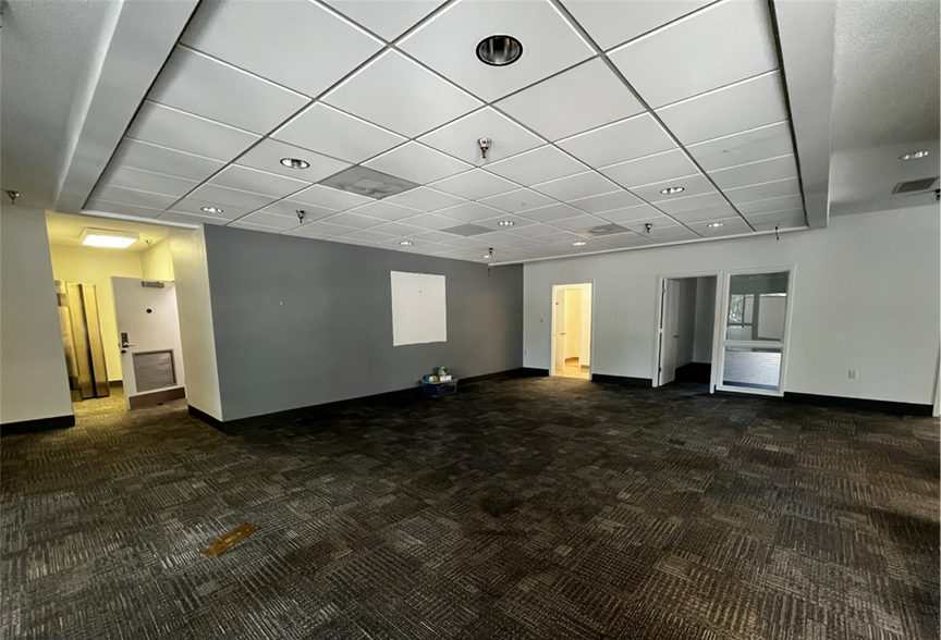 2026 Eastwood Rd, Wilmington, NC for sale - Building Photo - Image 2 of 11