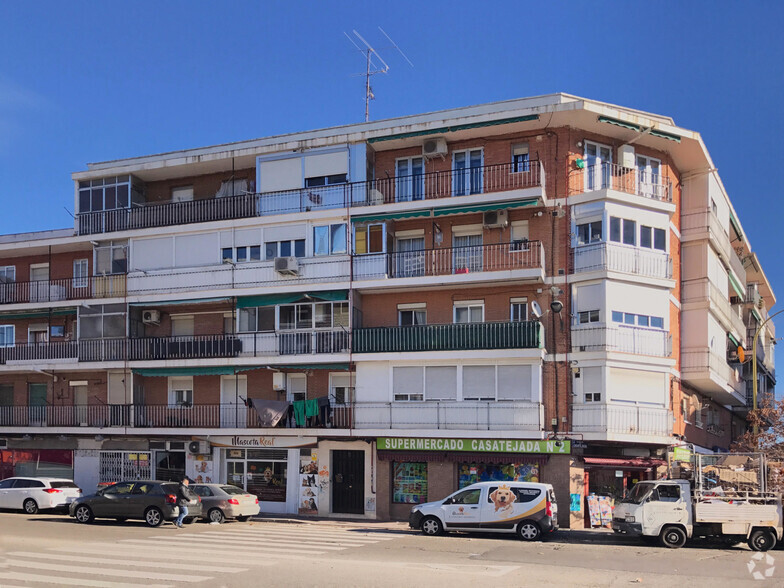 Calle de Casatejada, 2, Madrid, Madrid for lease - Primary Photo - Image 1 of 1