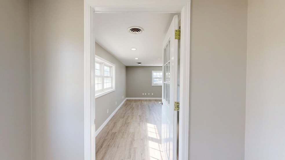 950 Gore Rd, Morris, IL for lease - Matterport 3D Scan - Image 2 of 12