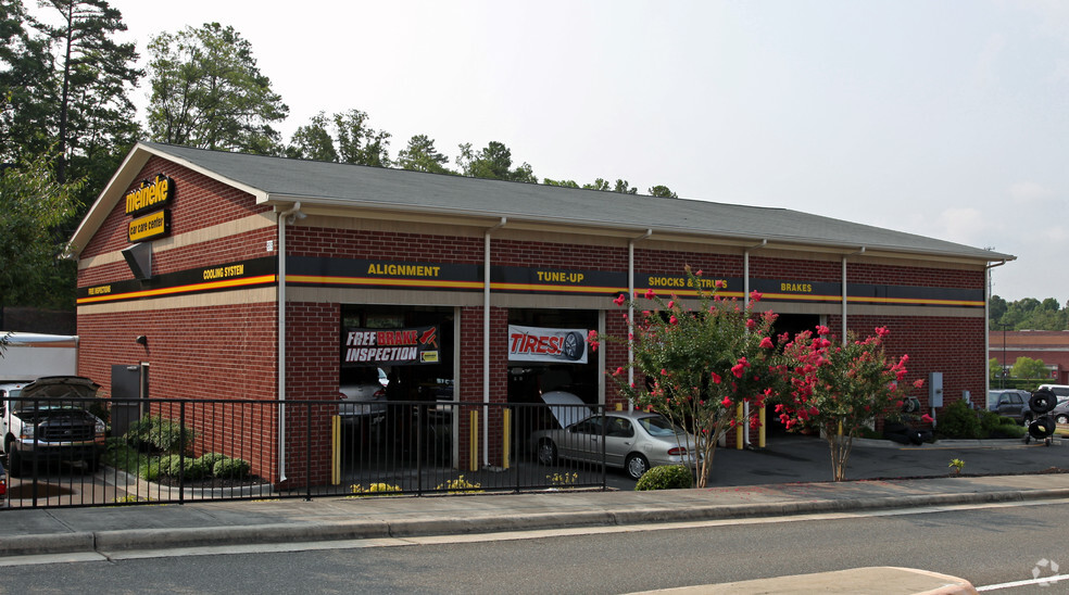 9525-9595 Chapel Hill Rd, Morrisville, NC for lease - Building Photo - Image 2 of 9