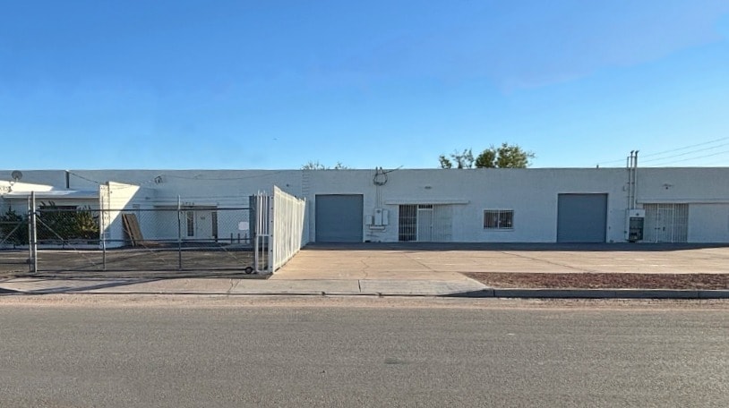 2745 W Palm Ln, Phoenix, AZ for lease - Building Photo - Image 1 of 3