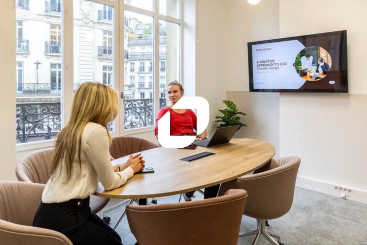 Office in Paris for lease Interior Photo- Image 1 of 11
