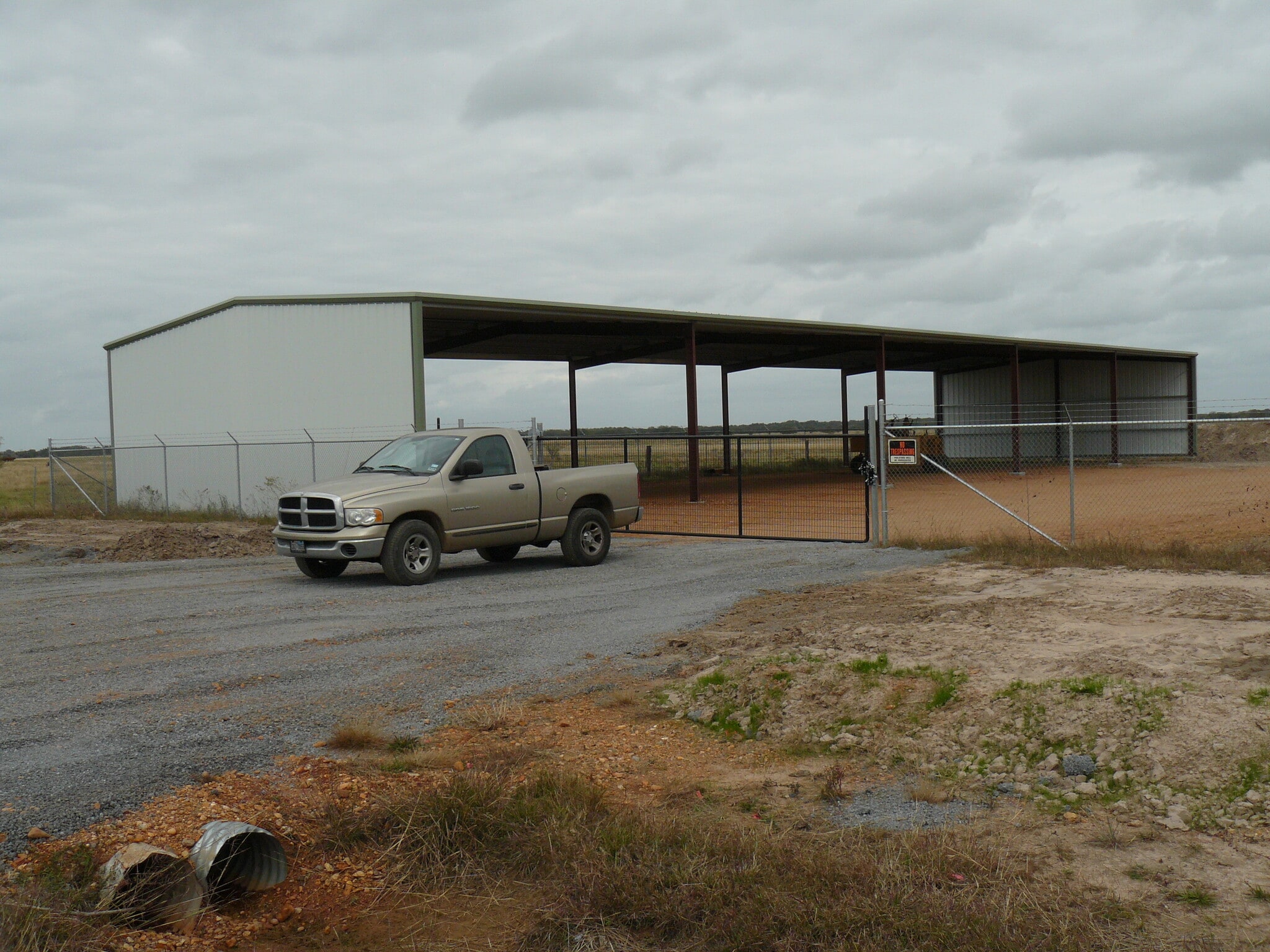 105 Beck Rd E, Inez, TX for lease Primary Photo- Image 1 of 5