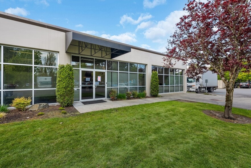 801 SW 16th St, Renton, WA for lease - Building Photo - Image 3 of 40