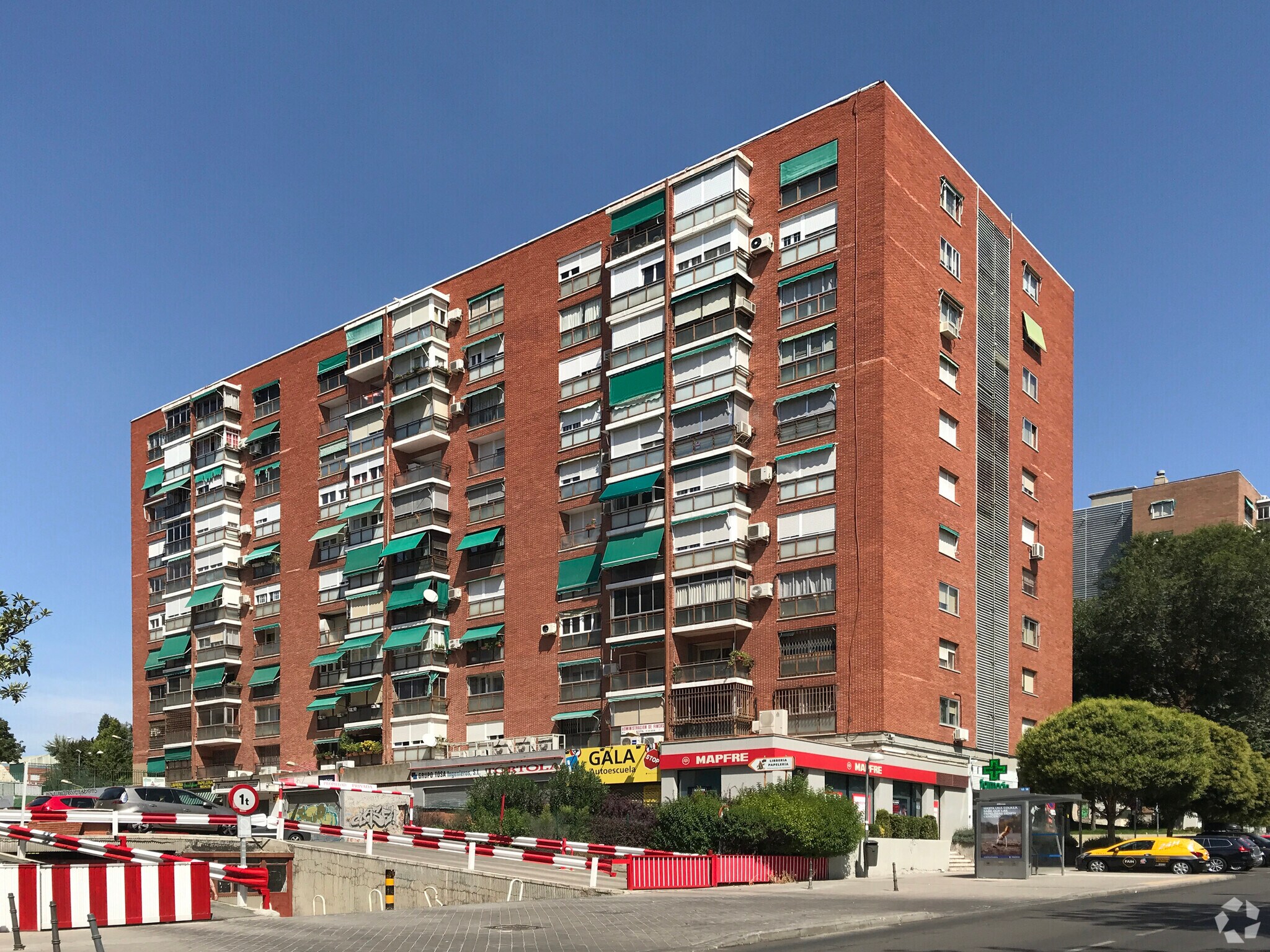 Calle de Fuentespina, 14, Madrid, Madrid for sale Primary Photo- Image 1 of 3