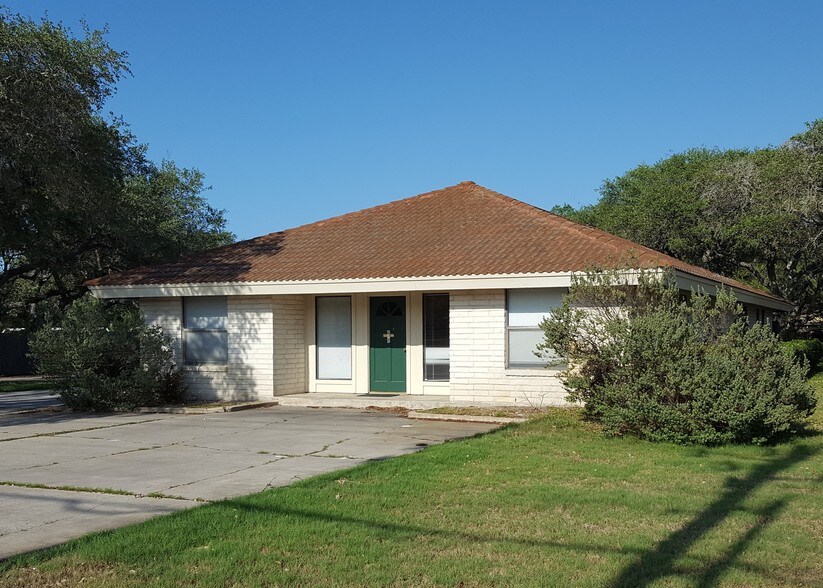2602 Highway 35 N, Rockport, TX for sale - Building Photo - Image 1 of 1