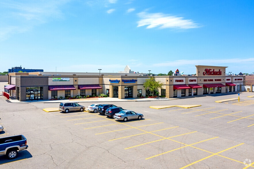 4134 W Division St, Saint Cloud, MN for lease - Building Photo - Image 1 of 2