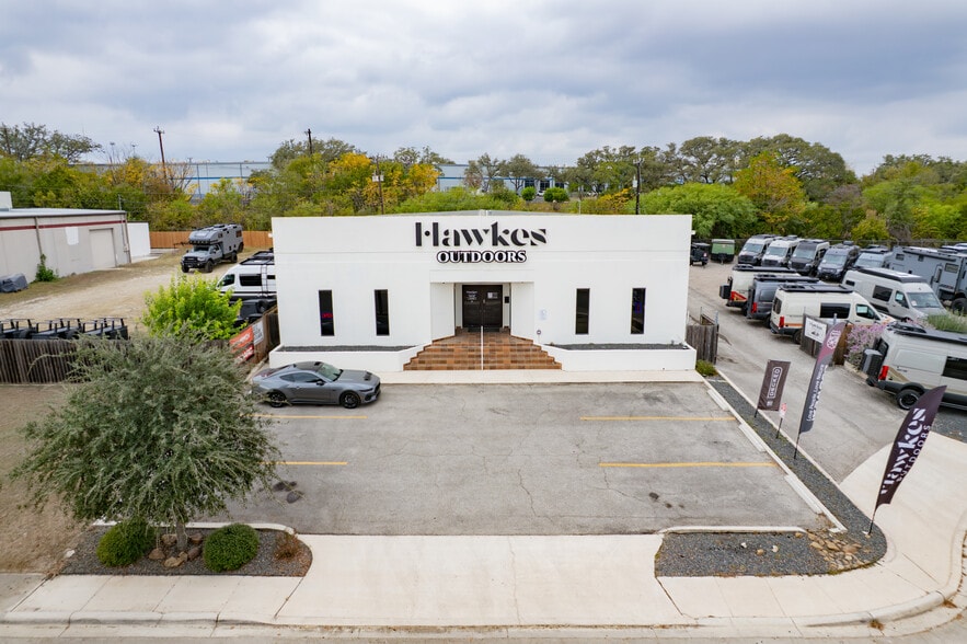 16135 College Oak Dr, San Antonio, TX for sale - Building Photo - Image 1 of 21