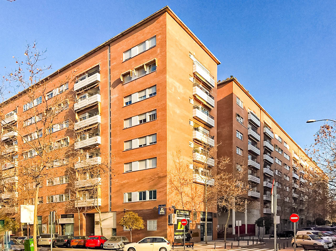 Retail in Alcorcón, Madrid for lease Building Photo- Image 1 of 3