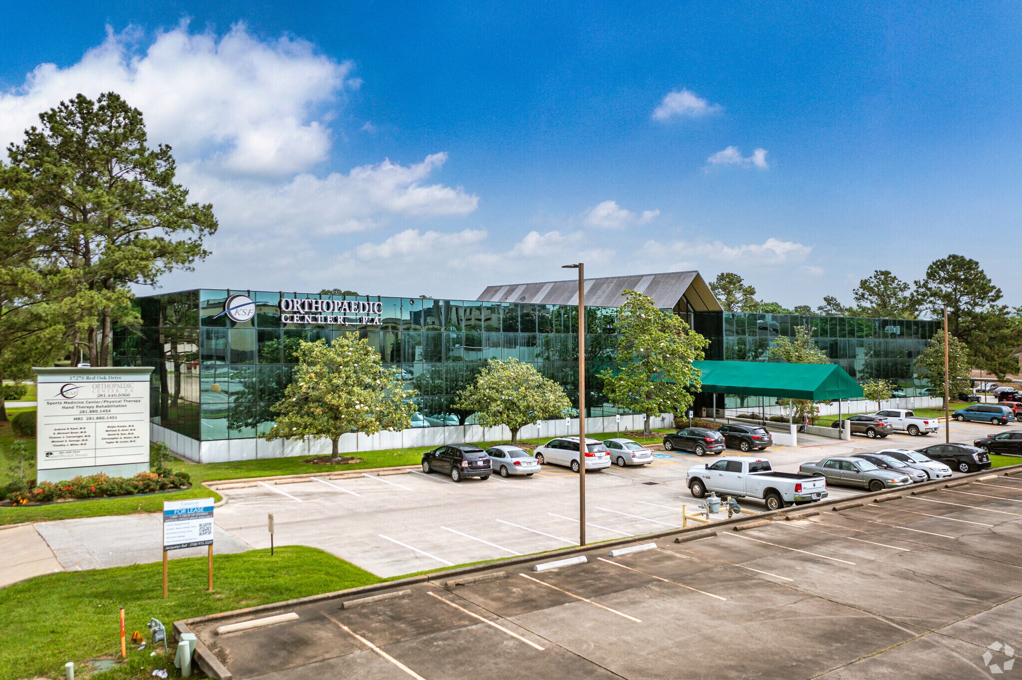 17270 Red Oak Dr, Houston, TX for lease Building Photo- Image 1 of 8