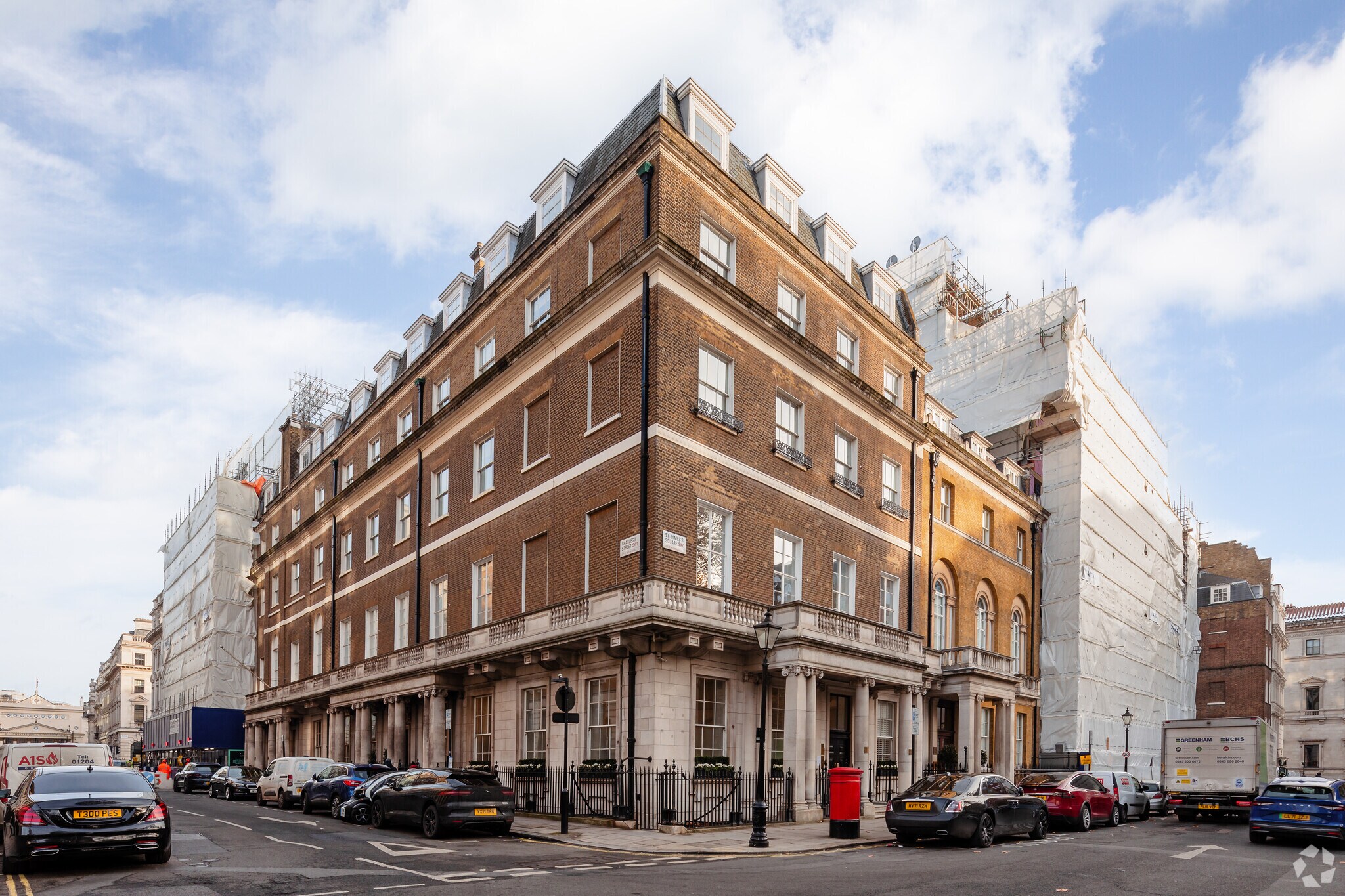 1 St James's Sq, London for sale Primary Photo- Image 1 of 1