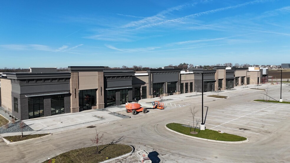 Grand Prairie PKWY, Waukee, IA for lease - Building Photo - Image 3 of 8