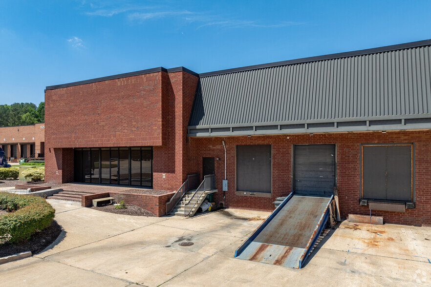 4225-4245 Westfield Dr SW, Atlanta, GA for lease - Building Photo - Image 3 of 5