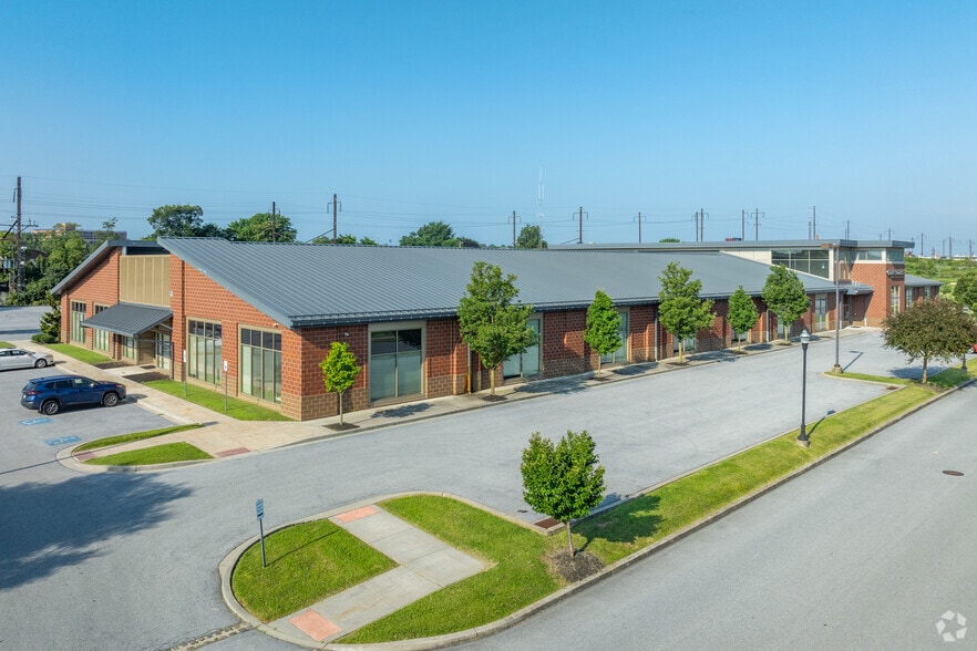 1280 N Plum St, Lancaster, PA for lease - Building Photo - Image 2 of 6