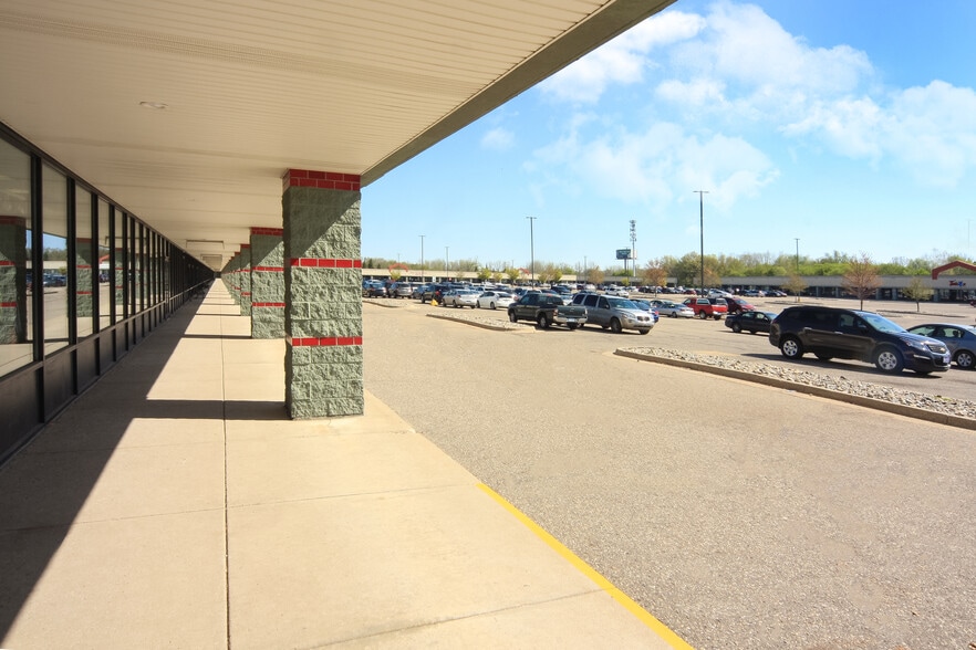 1161 E Clark Rd, Dewitt, MI for lease - Building Photo - Image 3 of 4