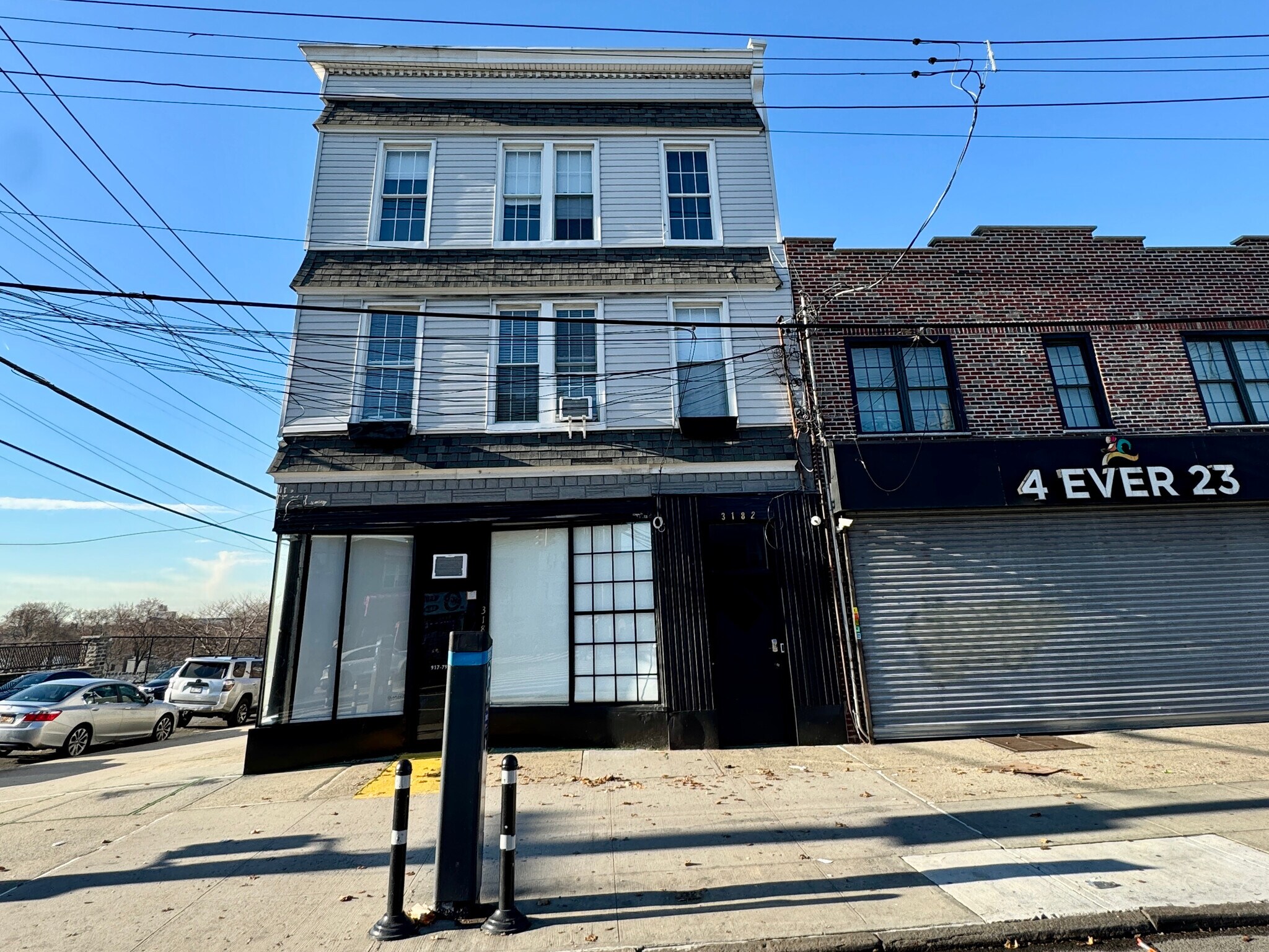 3182 E Tremont Ave, Bronx, NY for sale Building Photo- Image 1 of 1