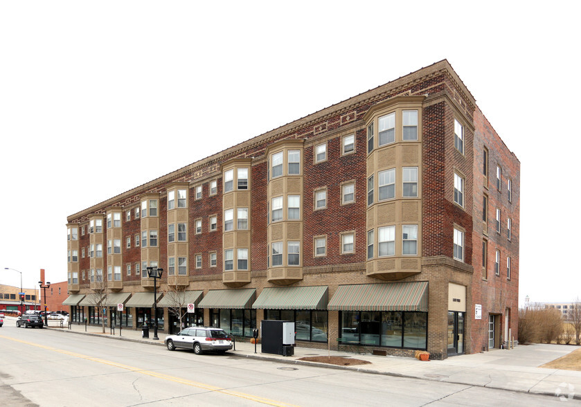 1301 Locust St, Des Moines, IA for lease - Building Photo - Image 2 of 5