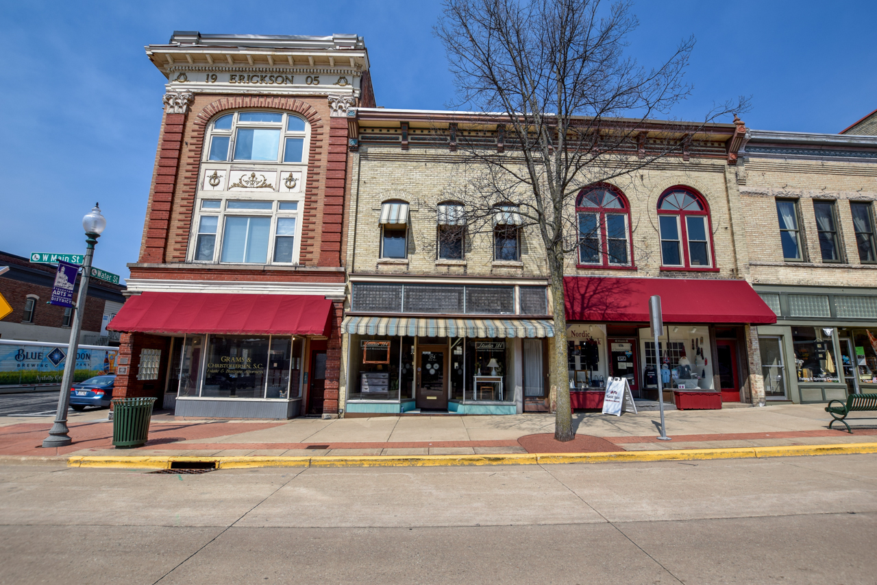 184 W Main St, Stoughton, WI for sale Building Photo- Image 1 of 1