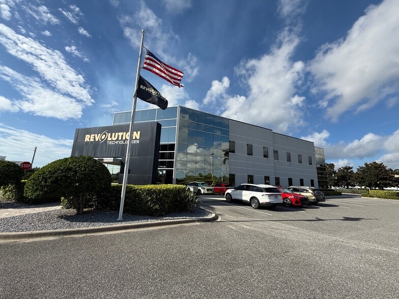 1000 Revolution Technologies Way, Melbourne, FL for lease - Primary Photo - Image 1 of 13