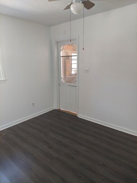 4298 Canton Hwy, Cumming, GA for lease - Building Photo - Image 3 of 6