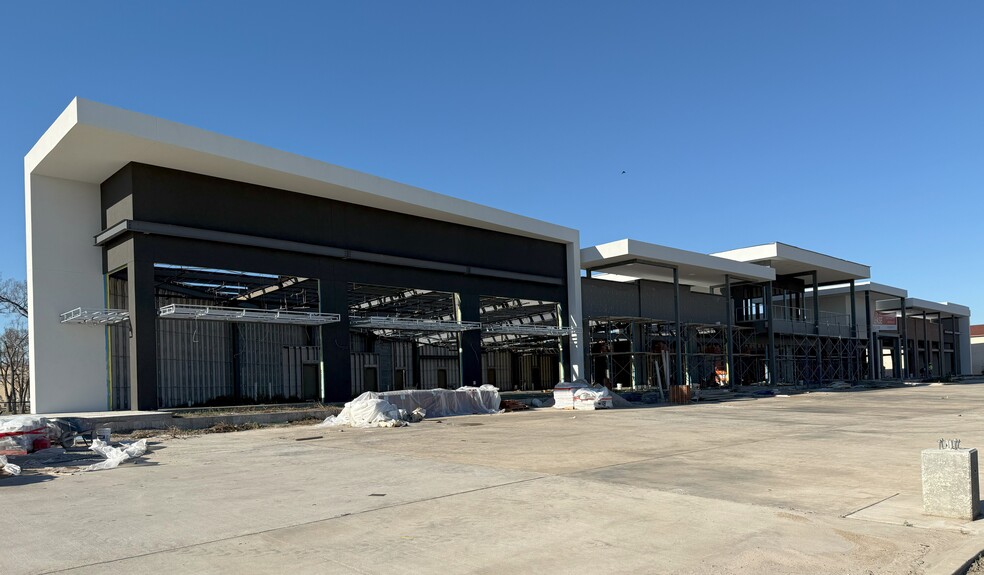 14025 Northwest Fwy, Houston, TX for lease - Building Photo - Image 1 of 6