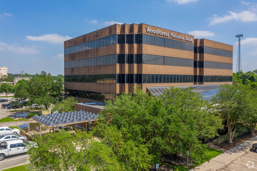 19221 Interstate 45 S, Shenandoah, TX for lease - Building Photo - Image 3 of 4