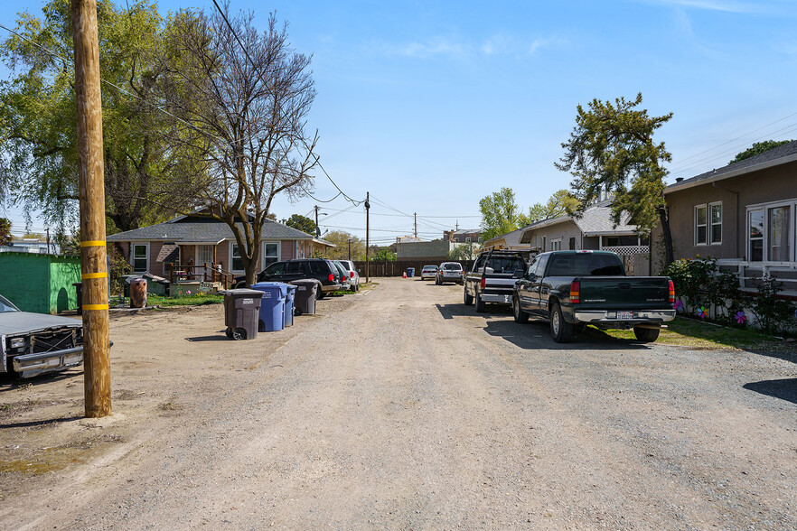 3951 Holway Dr, Byron, CA for sale - Primary Photo - Image 1 of 31