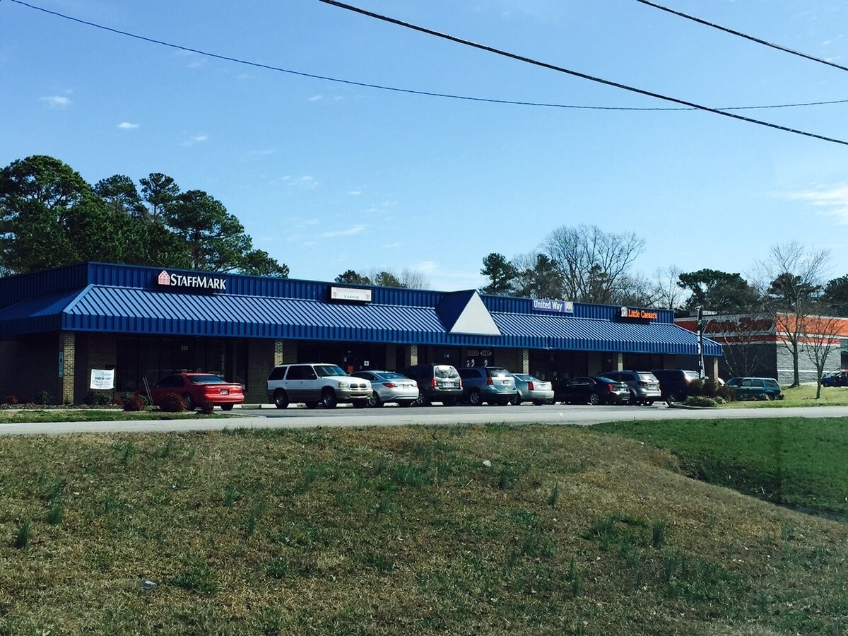 208220 Dabney Dr, Henderson, NC 27536