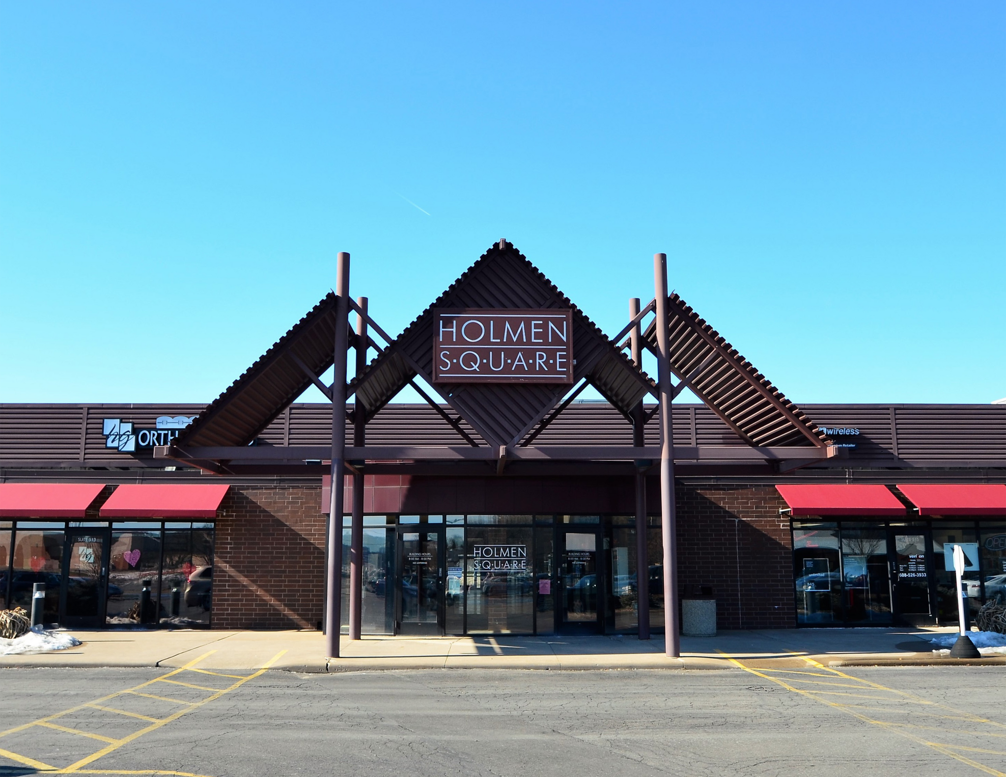 500 N Holmen Dr, Holmen, WI for lease Building Photo- Image 1 of 11