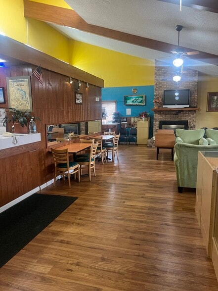 1700 2nd Ave NW, Stewartville, MN for sale - Building Photo - Image 2 of 21