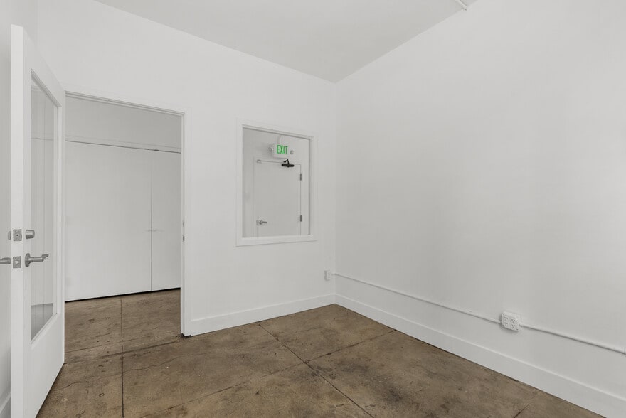 576 Sacramento St, San Francisco, CA for lease - Building Photo - Image 3 of 11