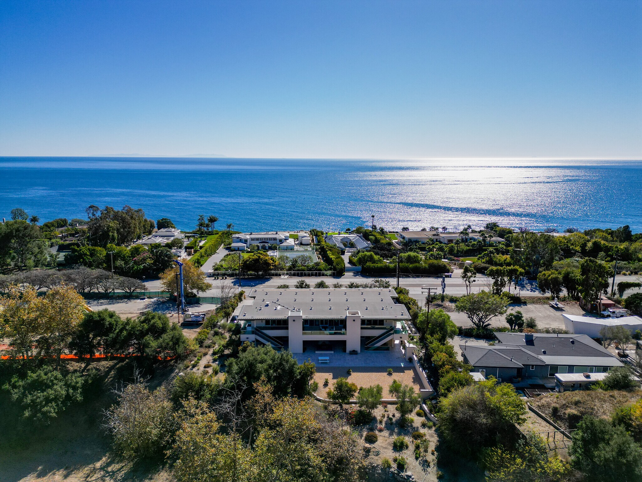 24903 Pacific Coast Hwy, Malibu, CA for lease Interior Photo- Image 1 of 13