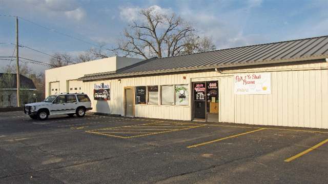 600 S McKinley St, Bartonville, IL for sale - Primary Photo - Image 1 of 16