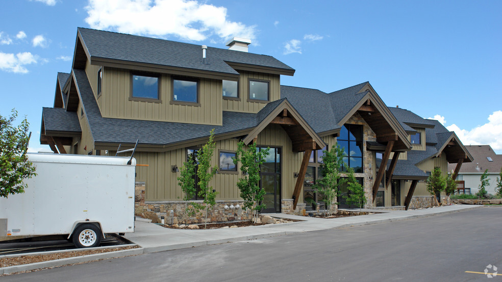 786 E Division St, Park City, UT for lease - Building Photo - Image 3 of 19