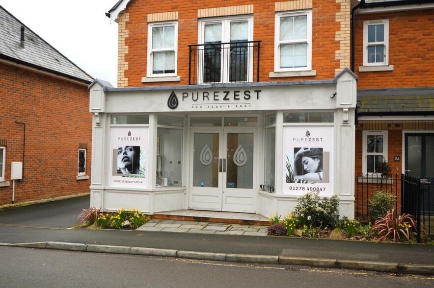 7-13 Updown Hl, Windlesham for lease - Building Photo - Image 2 of 20
