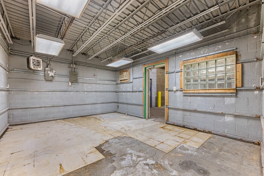 1001 E Broadway St, Alliance, OH for sale - Building Photo - Image 3 of 36