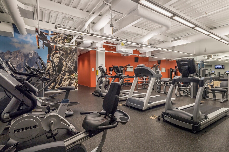 14 Crosby Dr, Bedford, MA for lease - Interior Photo - Image 3 of 14