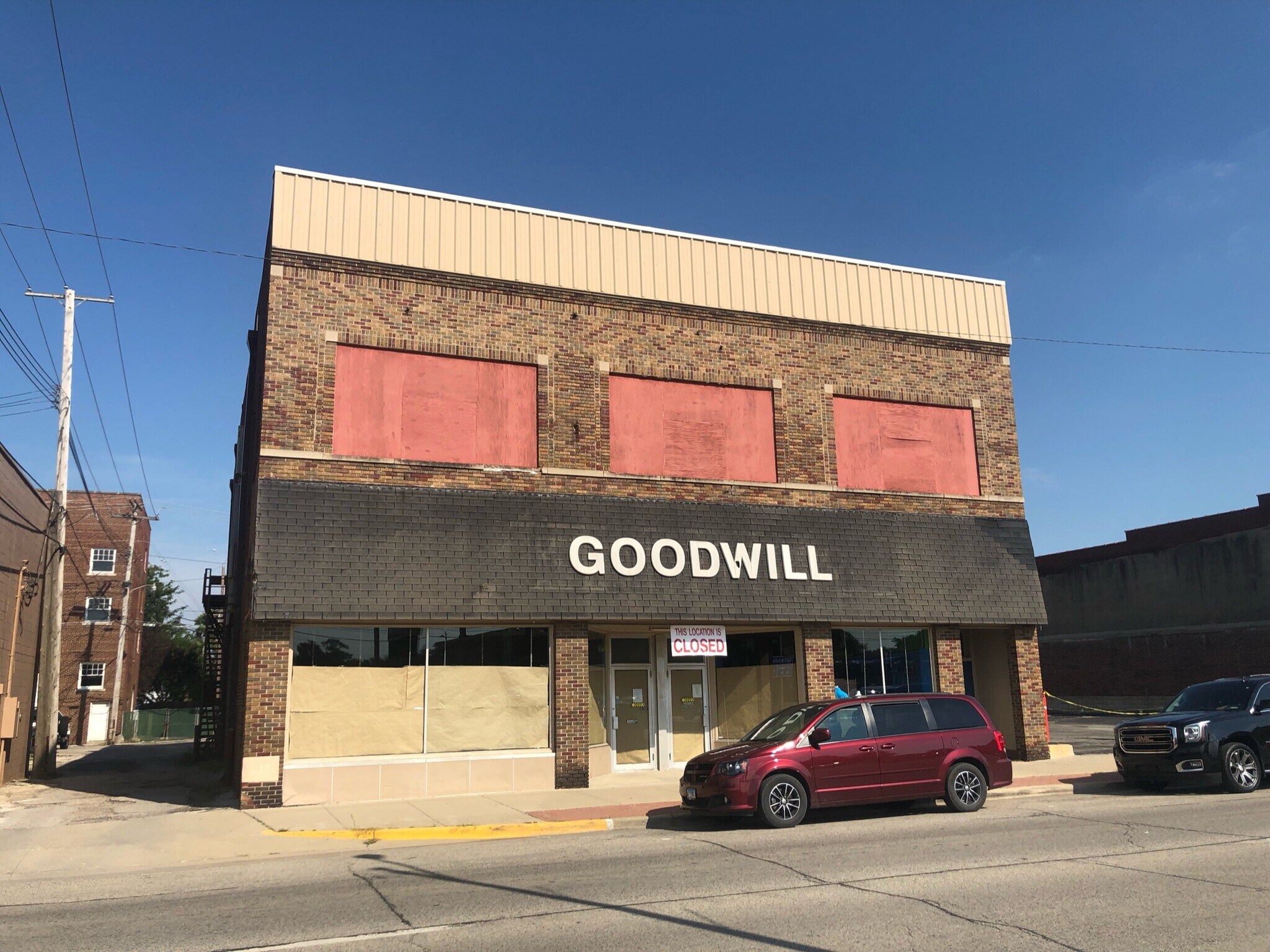 124 S Main St, Paris, IL for sale Primary Photo- Image 1 of 1