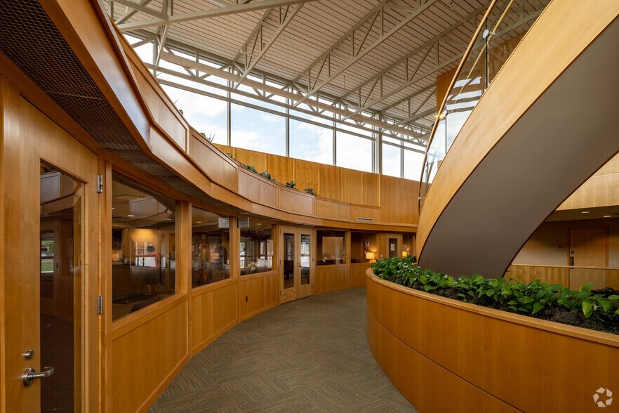 1455 S Lapeer Rd, Lake Orion, MI for lease - Lobby - Image 3 of 21