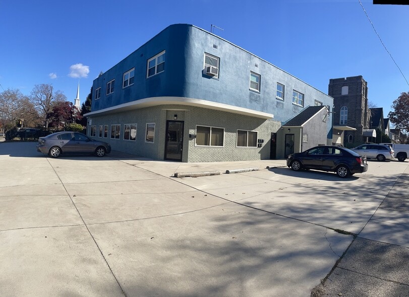100 E Broad St, Palmyra, NJ for lease - Building Photo - Image 2 of 19