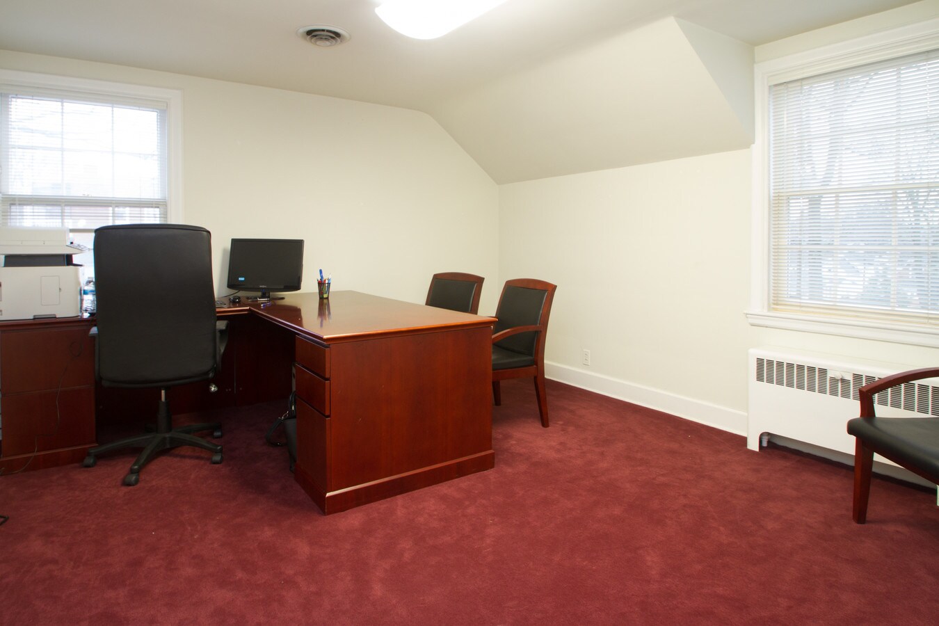 307 Jefferson St, Valparaiso, IN 46383