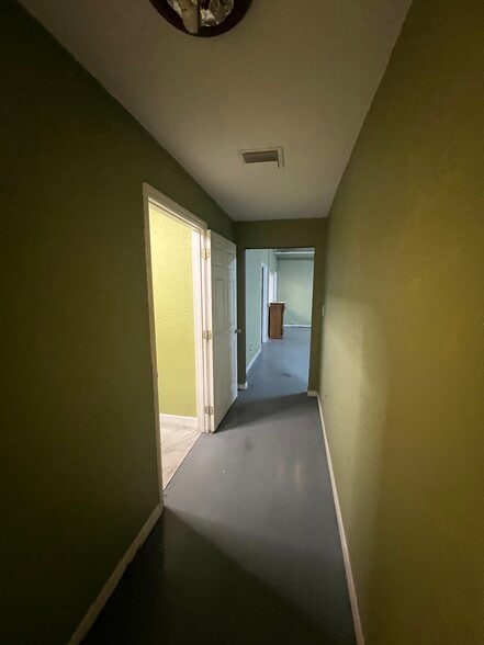 600 Datura St, West Palm Beach, FL for lease - Building Photo - Image 2 of 7