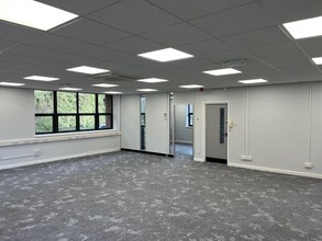 1 Rotunda Business Park, Chapeltown for lease Interior Photo- Image 2 of 3