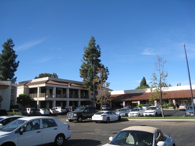 31824-31850 Village Center Rd, Westlake Village, CA for lease - Building Photo - Image 2 of 10