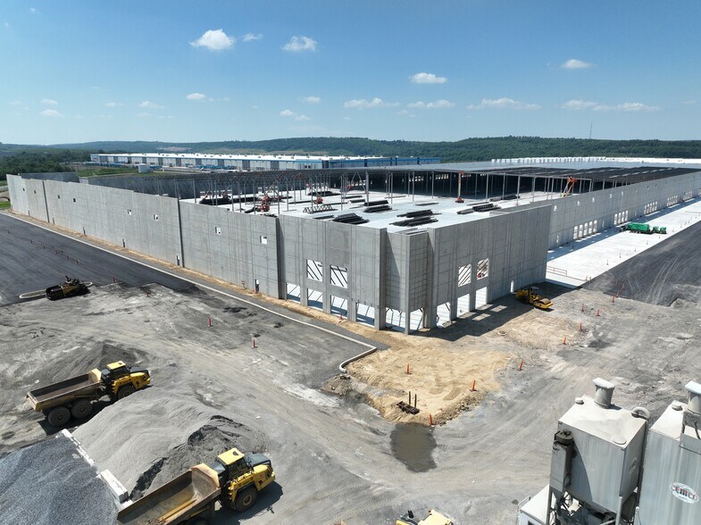 I-78/I-81 Industrial Corridor, Donaldson, PA for lease - Construction Photo - Image 3 of 5